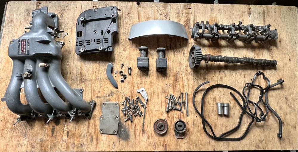 Silnik zaburtowy Honda BF130 części Głowica