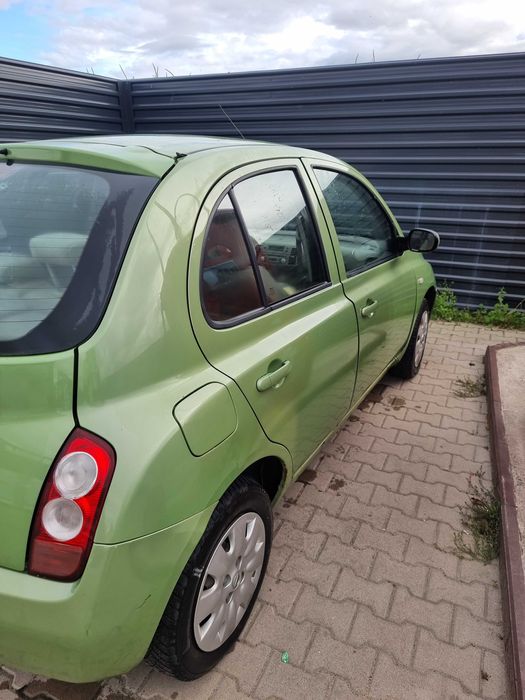Nissan Micra ( Żaba)
