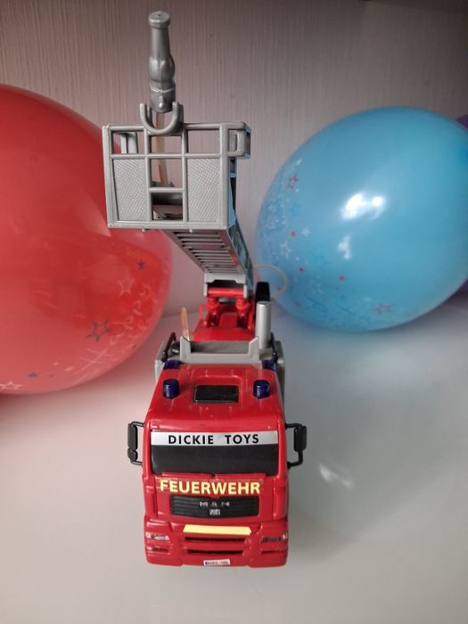 Продам велику і якісну ігрову пожежну машину Dickie Toys (MAN).