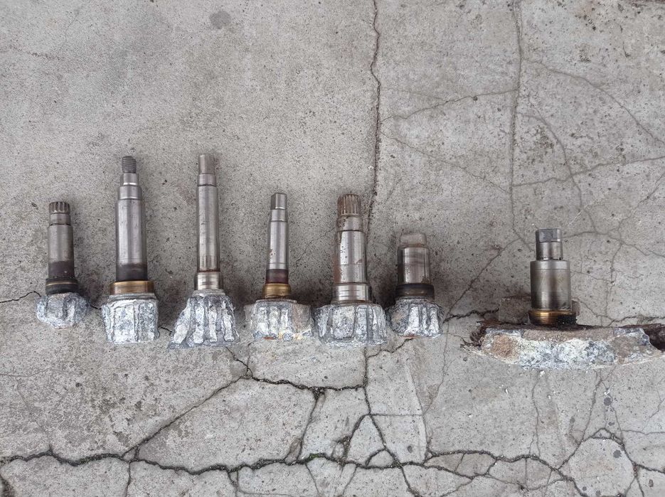 Вал хрестовини пральної машинки