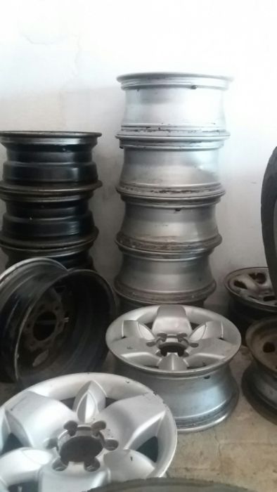 Jantes e pneus Nissan terrano II ou Navara d22