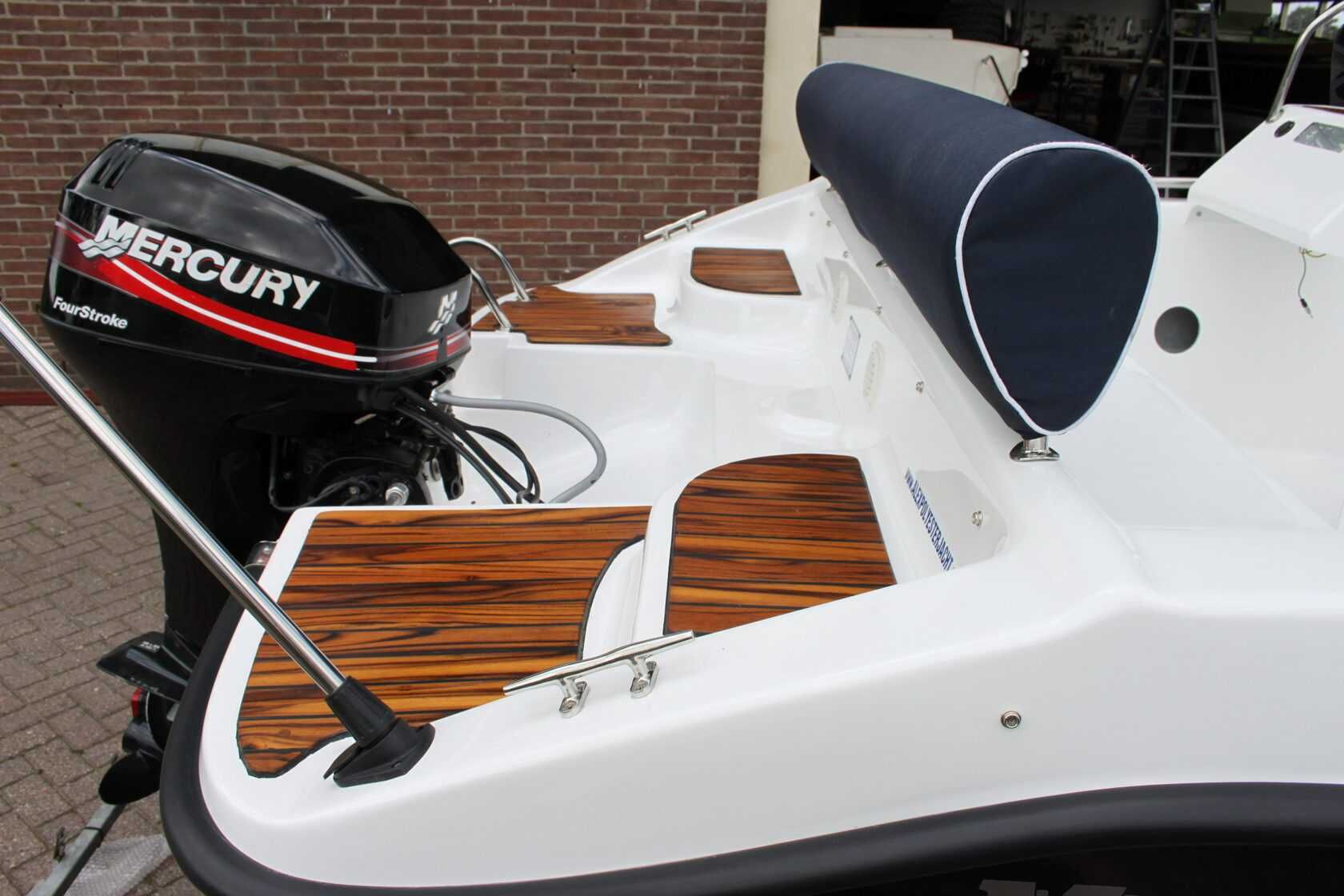 M 450 DUO motorówka łódź motorowa mboats