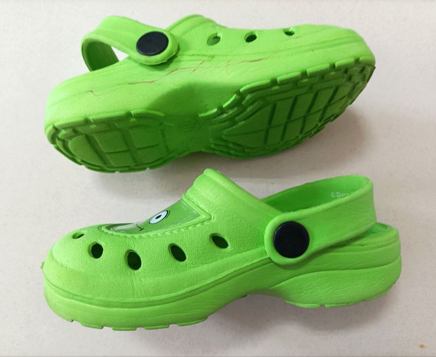 Sandálias verdes para Criança (T. 26/27)