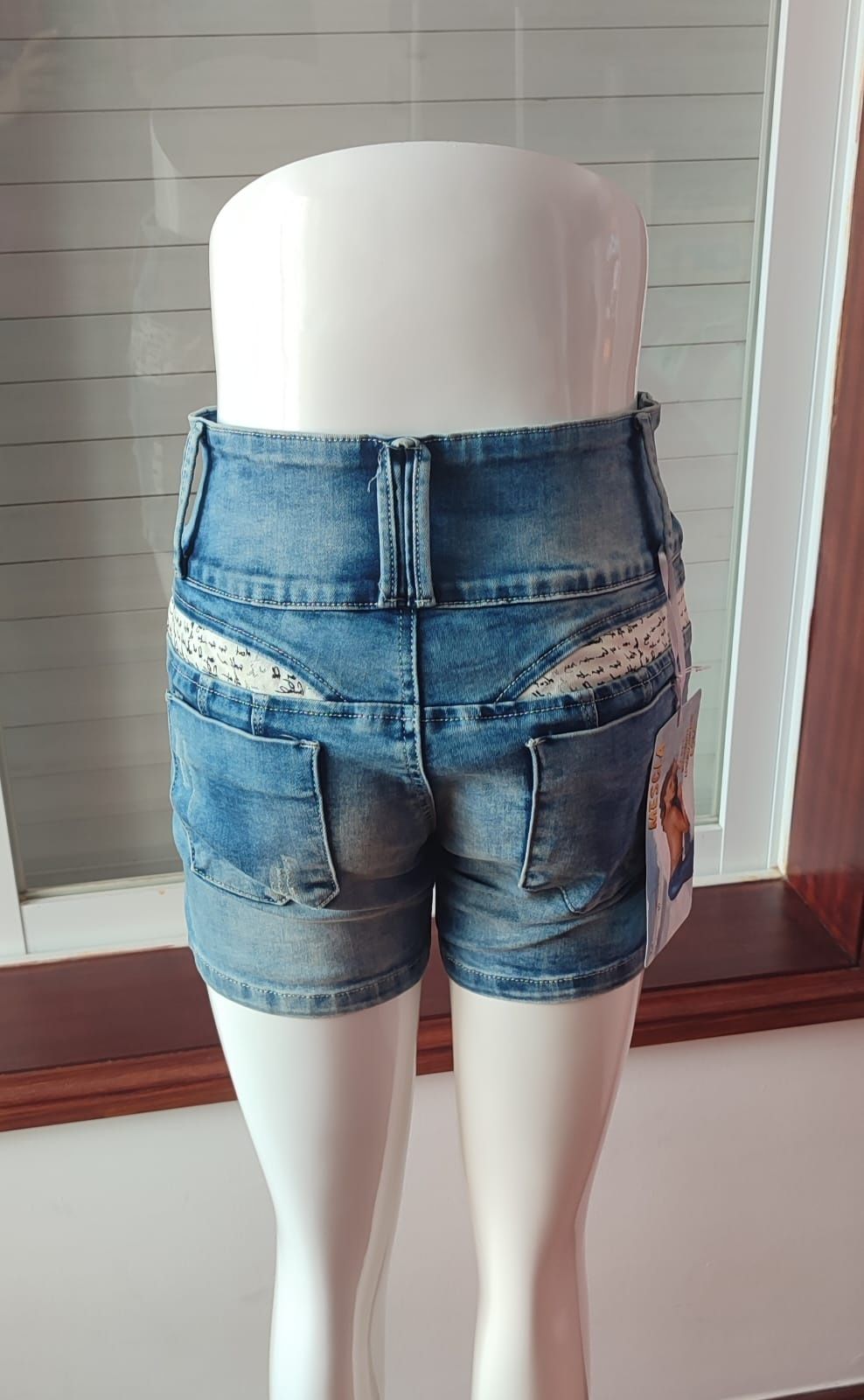 Calções de ganga estilo colombiano, Push-Up - Novos

- Talla 10  (M)