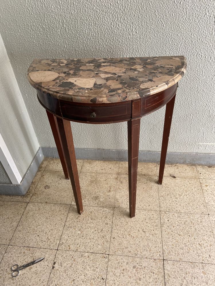 Consola/ mesa de encostar com pedra marmore