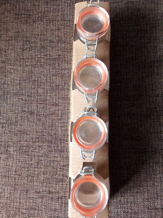 Pojemniki szklane na przyprawy i inne produkty spożywcze.Nowe.Okazja!