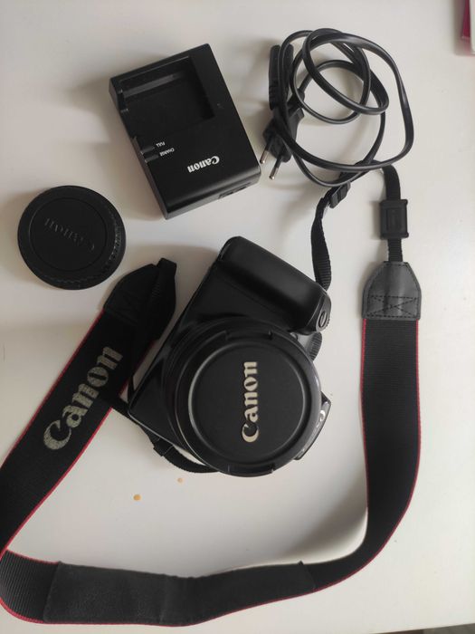 Aparat canon EOS1100D