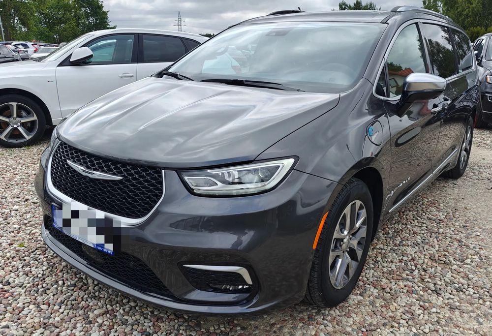 Chrysler Pacifica //Pinnacle// Hybrid// Zarejestrowany// V6//