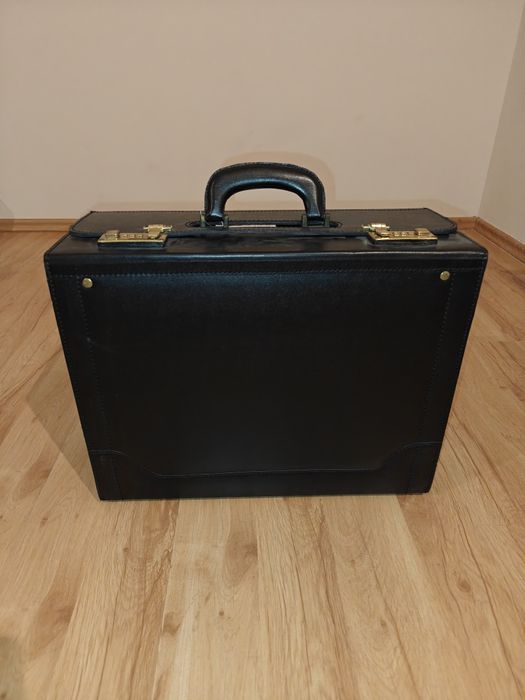 Kufer torba walizka skórzana pilotka nawigatorka