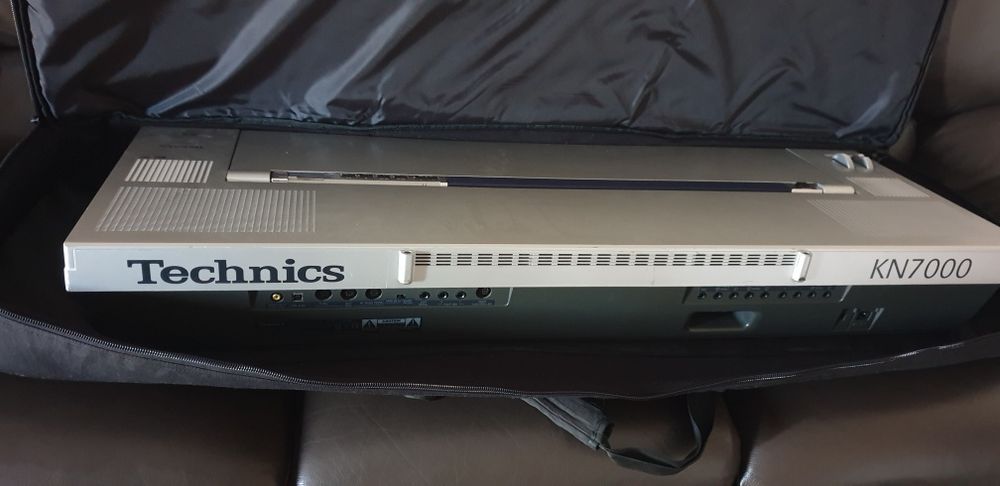 Teclado impecável para venda