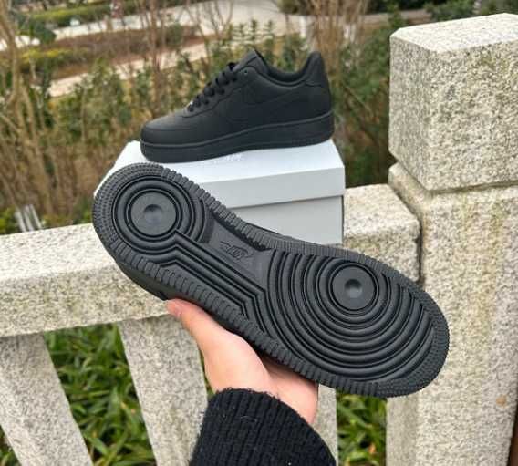 Nike Air force One Black 38