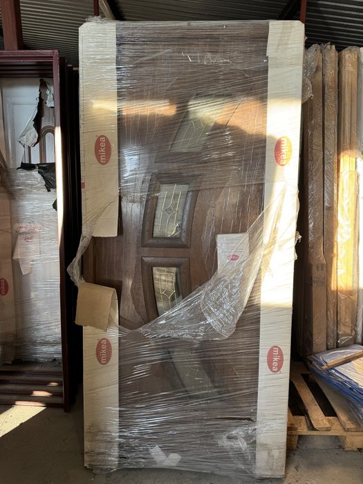 drzwi zewnętrzne, metalowe Mikea 90 ocieplane Lima orzech