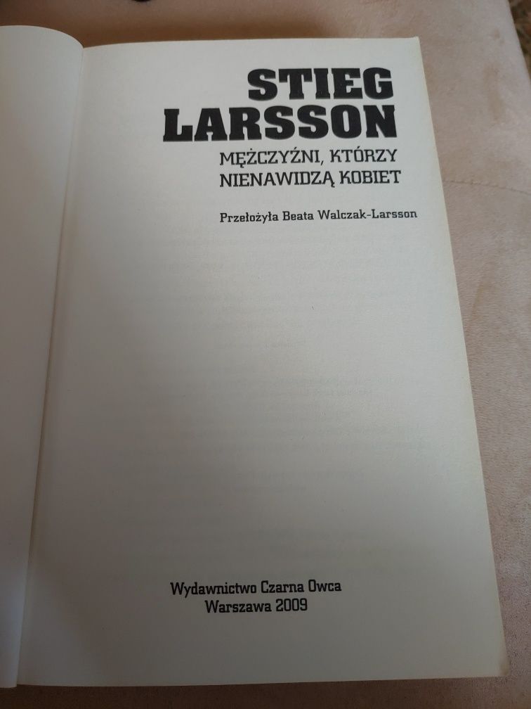 Stieg Larsson "Mężczyźni, którzy nienawidzą kobiet"