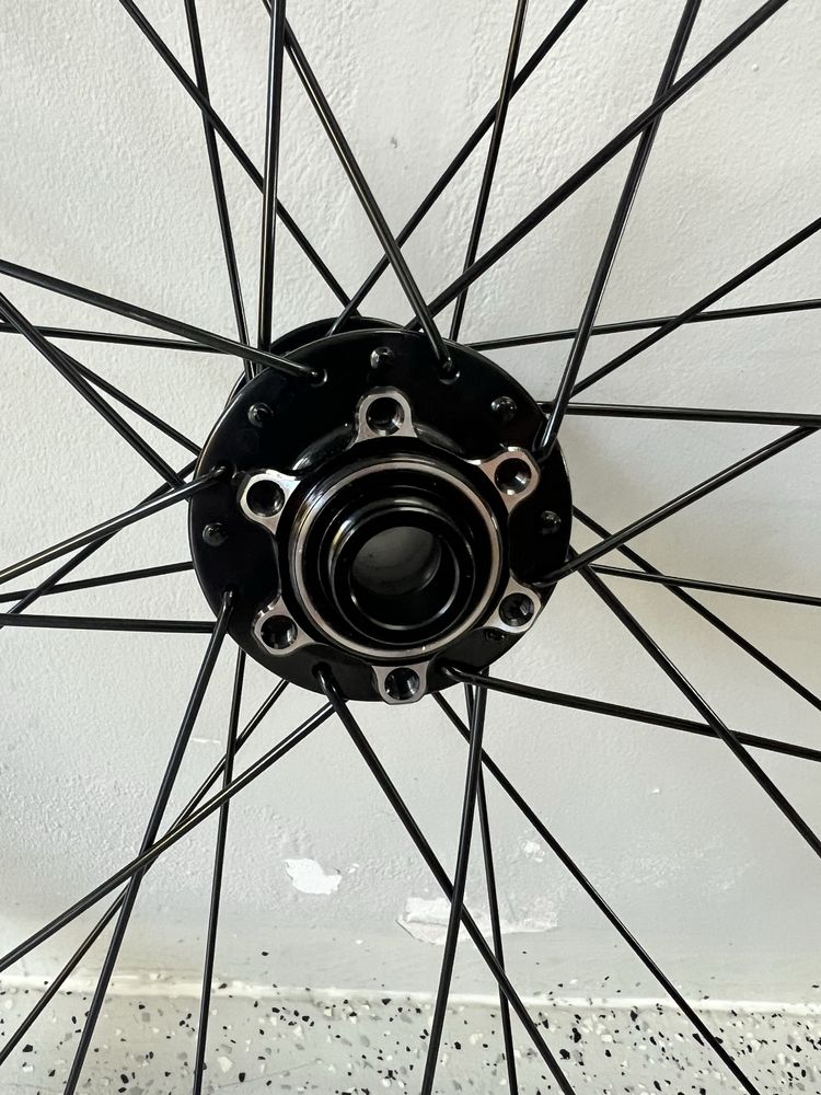 Komplet kół 29” BOOST MTB/XC DT Swiss Novatec Sapim