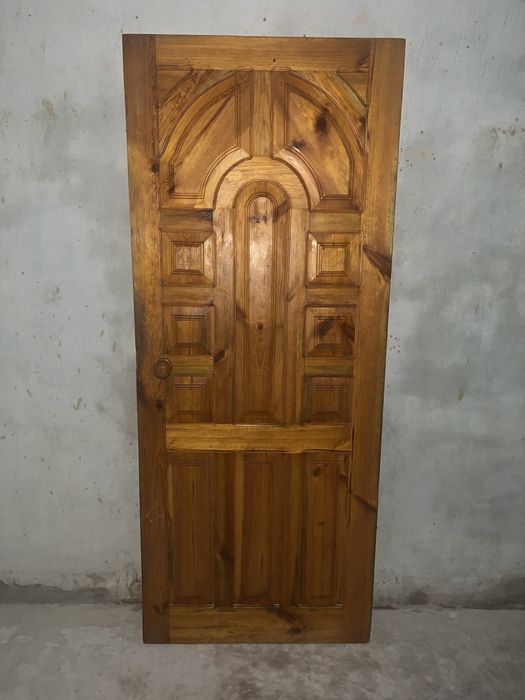 Продам двері деревяні вхідні двійні