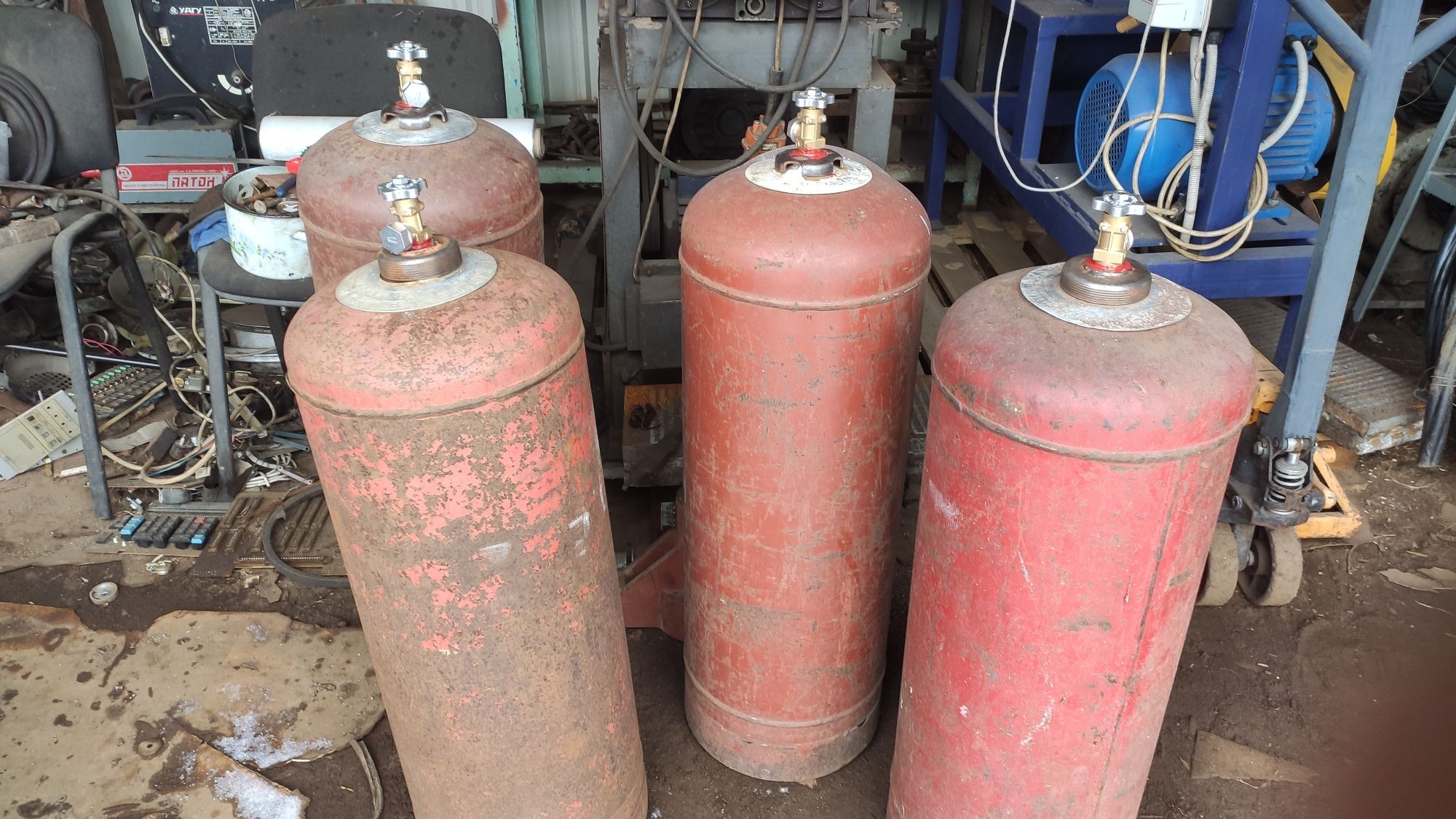 Продам газові балони