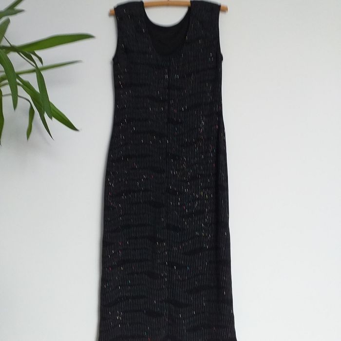 Piękna koktailowa sukienka damska