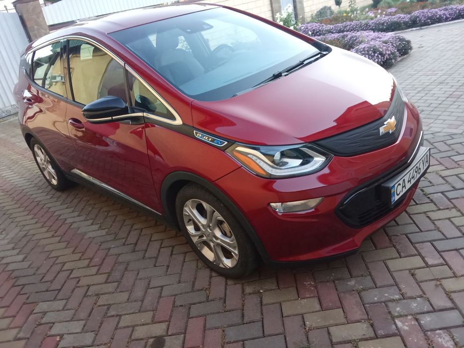 Автомобіль Chevrolet bolt