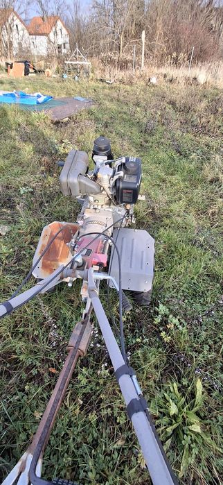 Ciągnik jednoosiowy dzik silnik Wema