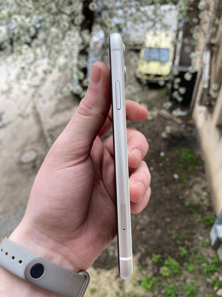 iPhone 11 64 gb в ідеальному стані