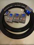 2 pneus BMX Schwalbe Black Jack 18x1.90 e 3 câmaras de ar
