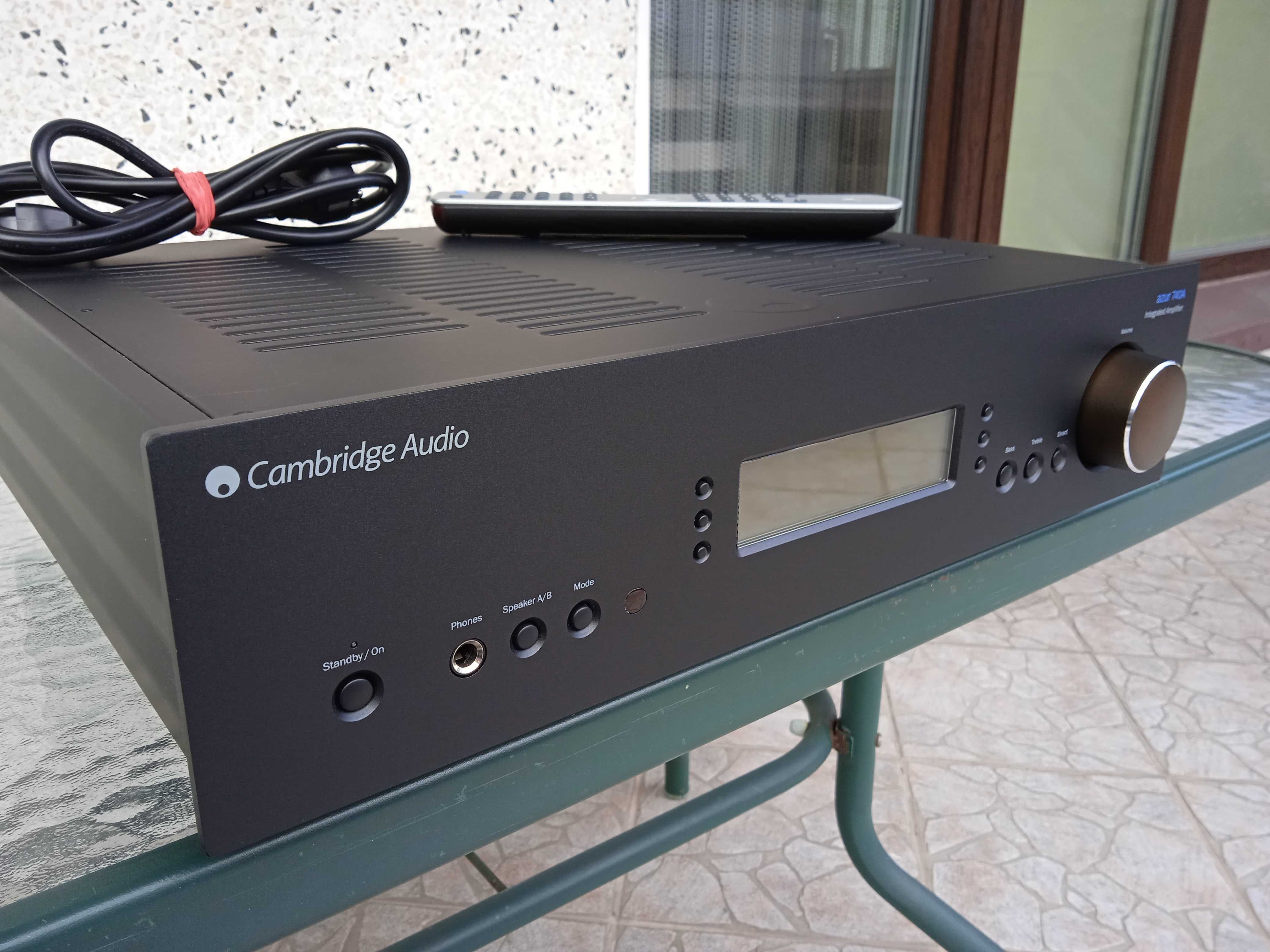 Wzmacniacz Cambridge Audio Azur 740A