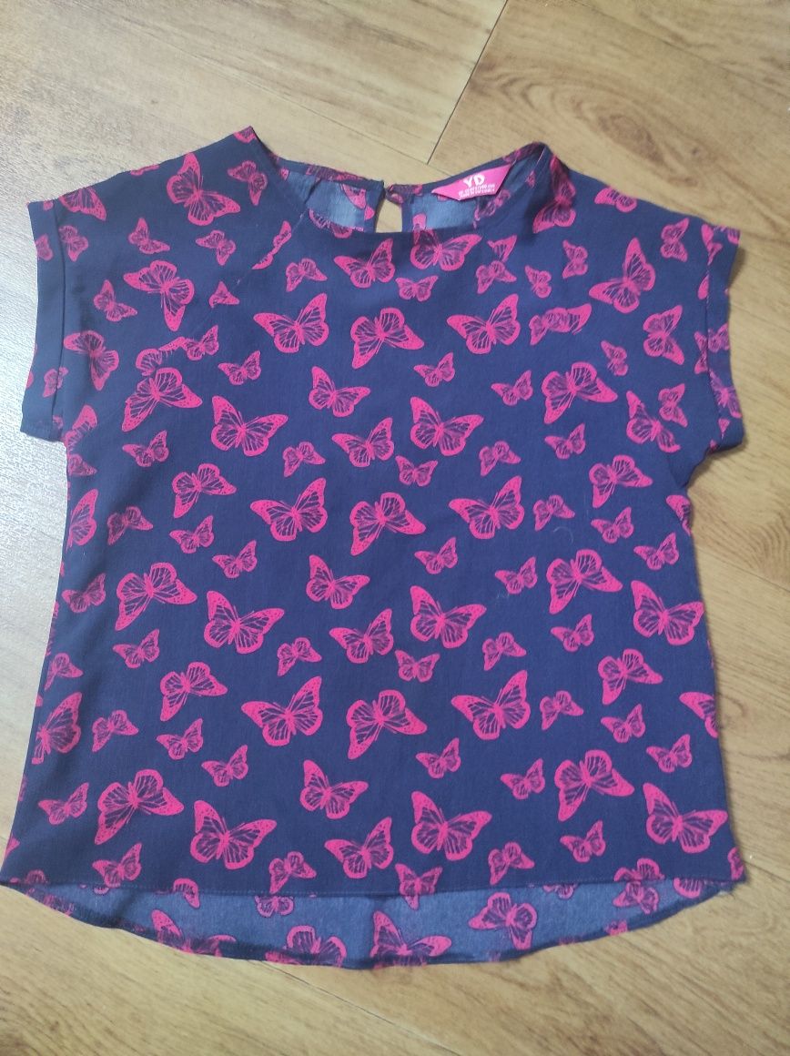 Продам блузку для девочки рост 140-146
