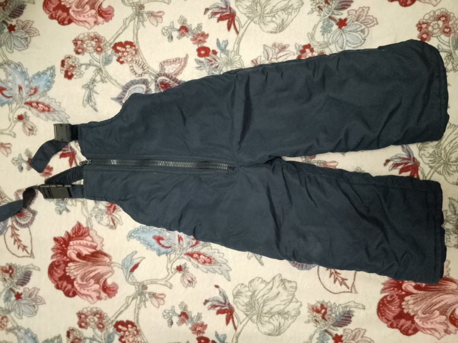 Жилетки по 200 грн