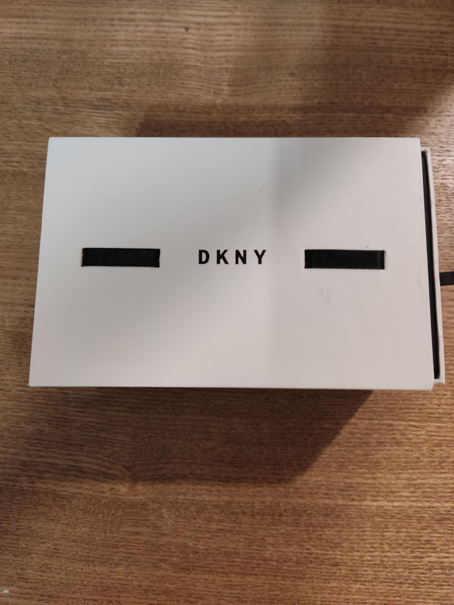 Zegarek DKNY (Donna Karan) Smartwatch NYT6105