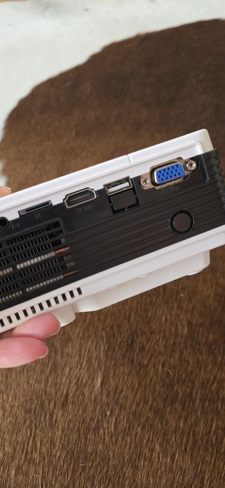 Projetor VANKYO novo