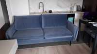 Sofa aksamitna VIENNA jasnoniebieska czarne nóżki
