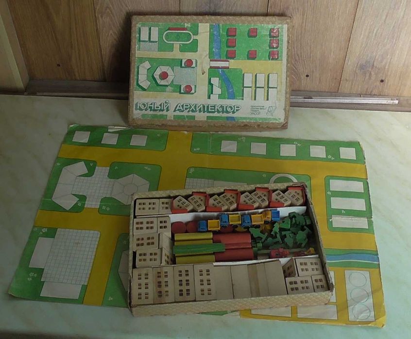 Конструктор СРСР Молодий архітектор деревина, 63 елементи