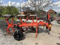 Kuhn Master 120 (3 skiby, hydrauliczne zabezpieczenia)