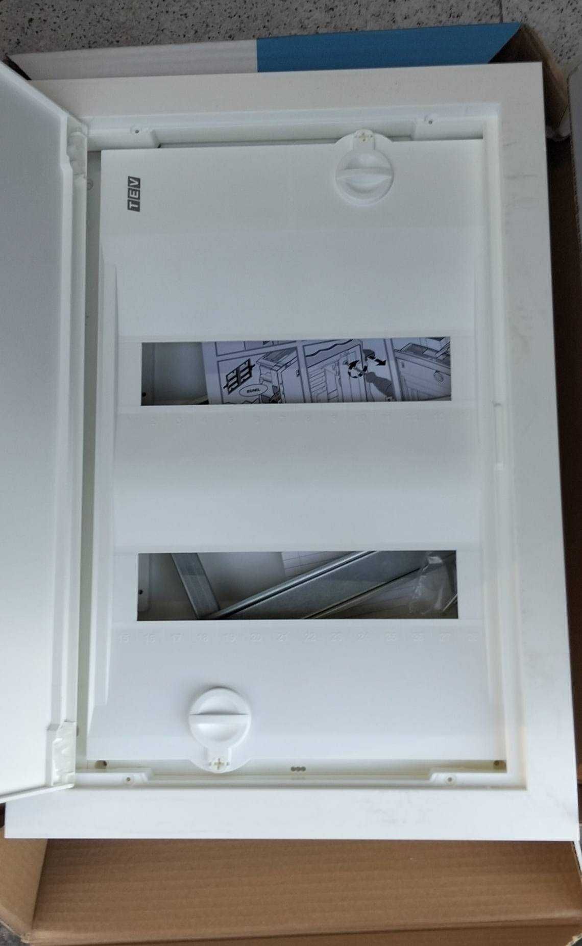 Quadro parcial de embutir