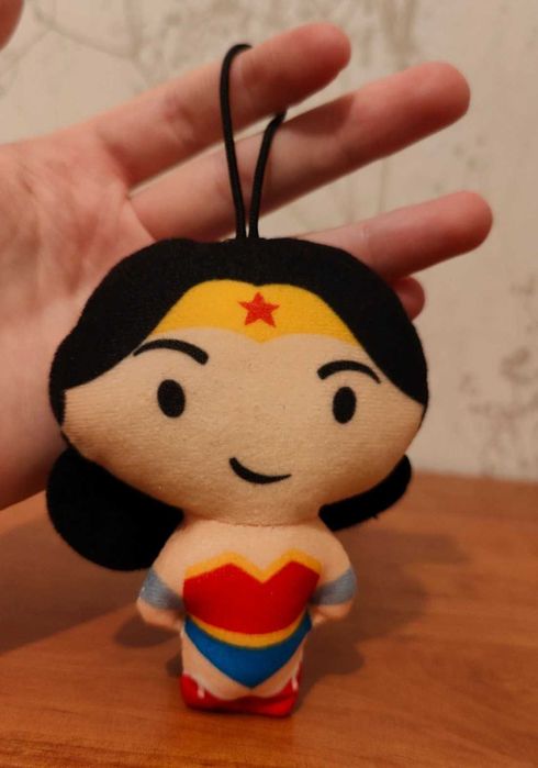 Brinquedo "Wonder Woman" do McDonald's | Coleção 2021