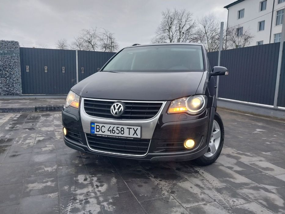 Volkswagen Tauran CROSS. 2.0 TDI