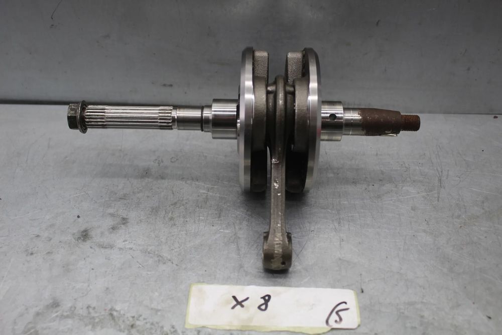 Piaggio X8 X9 Xevo 125 Wał korbowy