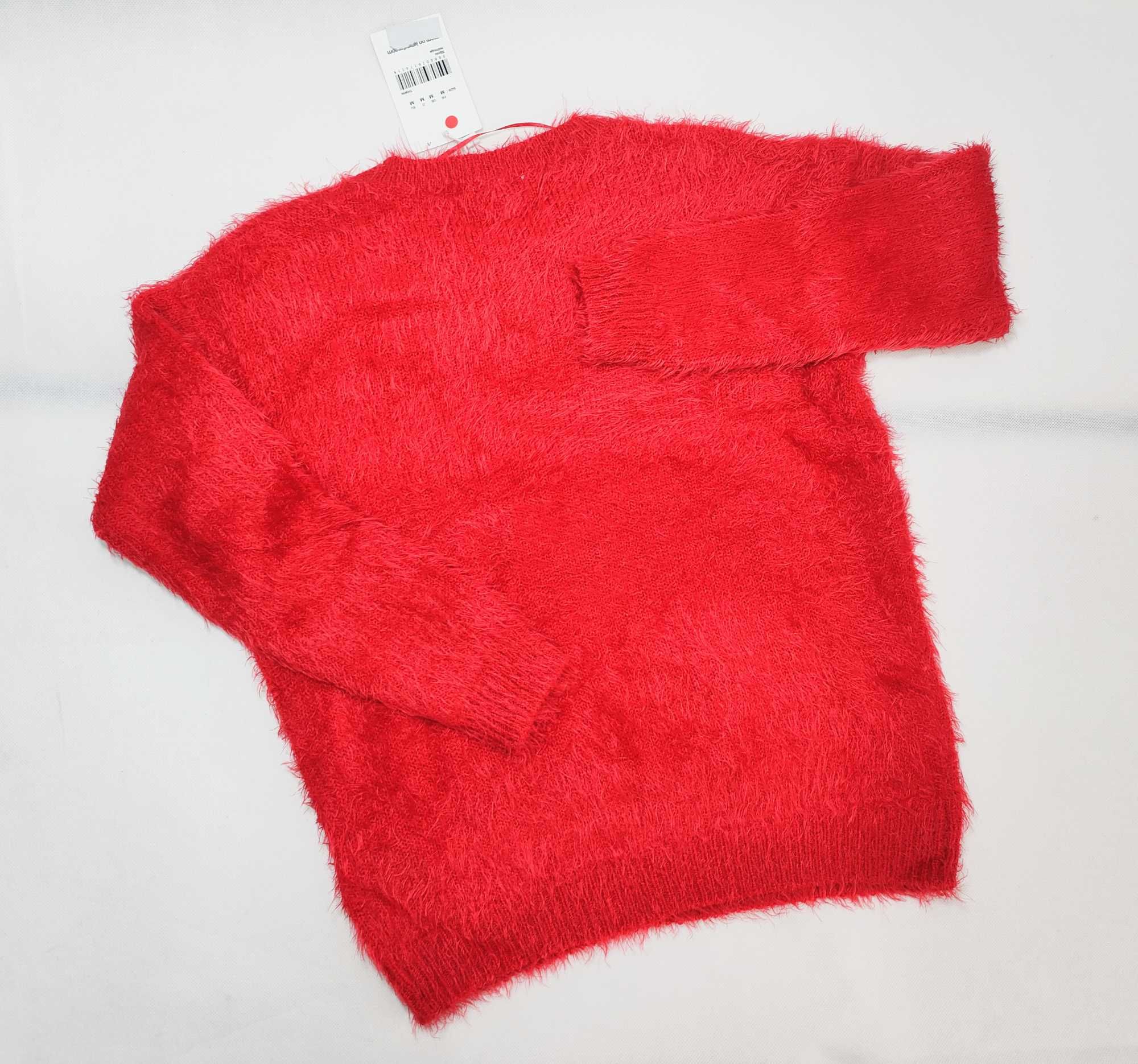 Sweter damski JENNYFER M pluszowy ciepły czerwony z napisem SW0018