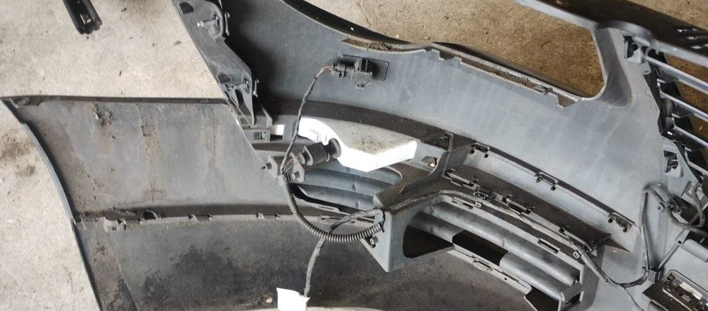 Kompletny Zderzak Przedni Vw Passat B6 Kod:LK7X