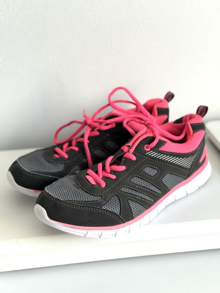 Sportowe buty damskie neon róż