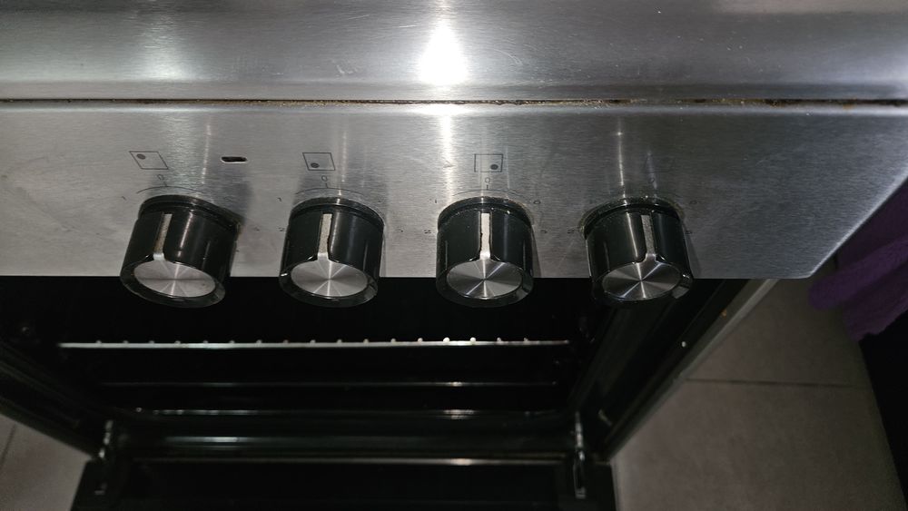 Vendo fogão com forno