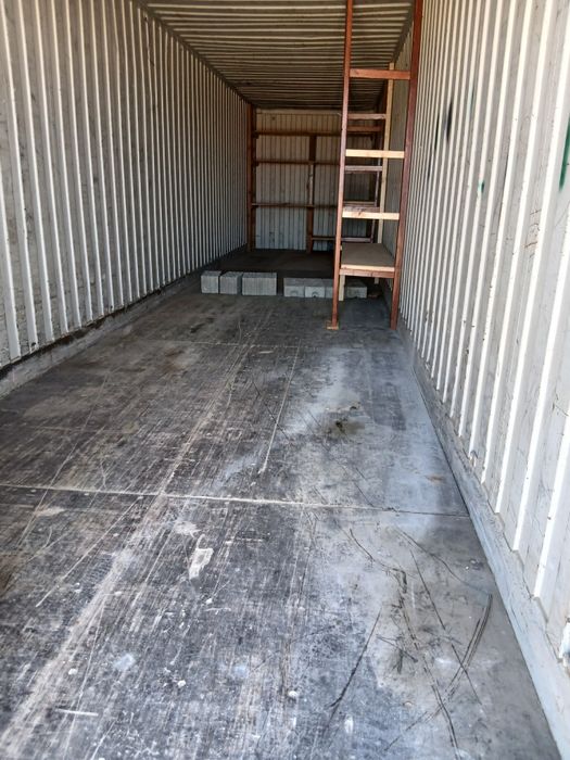 Vendo/alugo ou permuto terreno zona industrial de Algoz com 3contentor