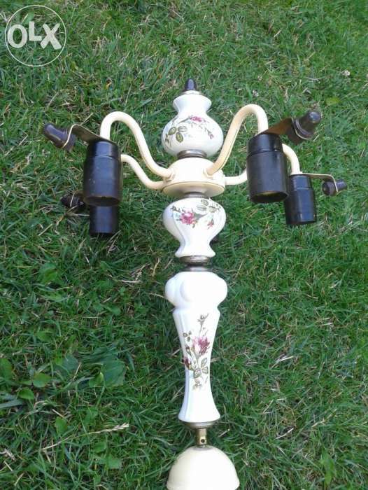 żyrandol zabytkowy porcelanowy w eleganckim stanie