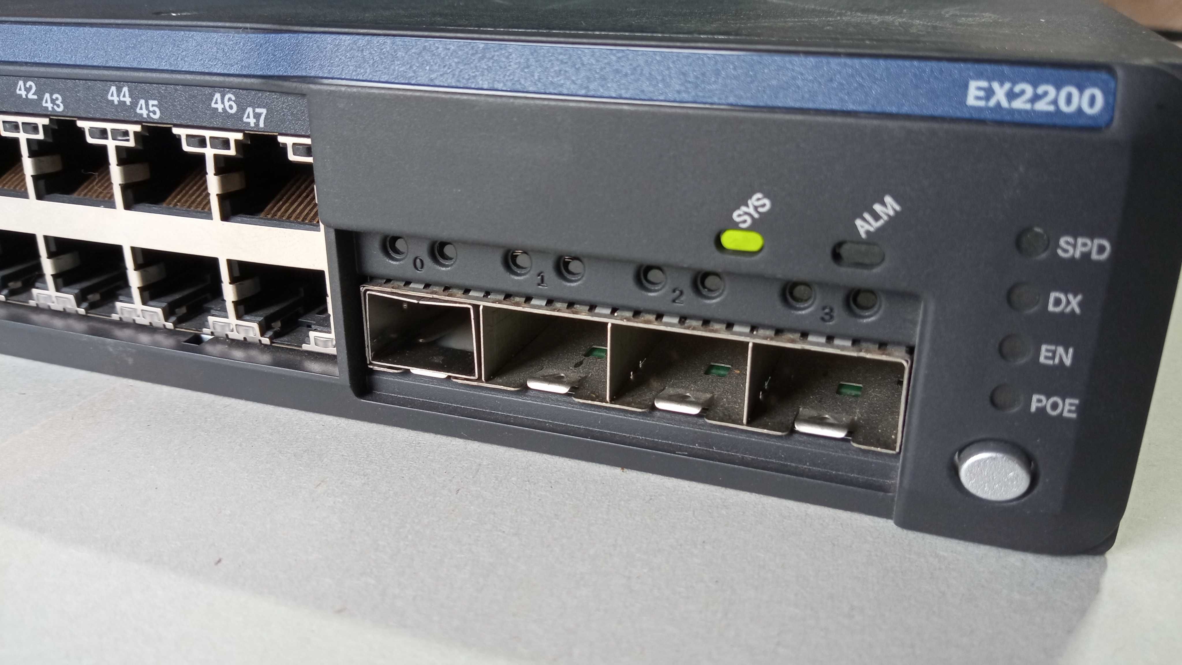 Сетевой коммутатор Juniper EX2200-48T-4G