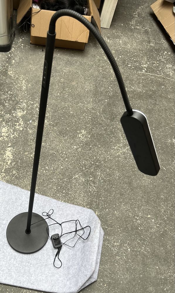 OUTON Lampa stojąca LED, ściemniana, 12 W regulowana