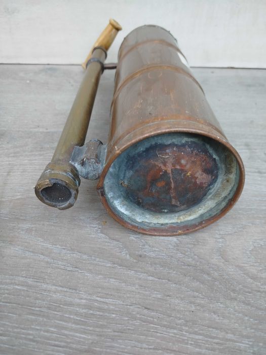 Duża miedziana hydronetka zabytkowa gaśnica
