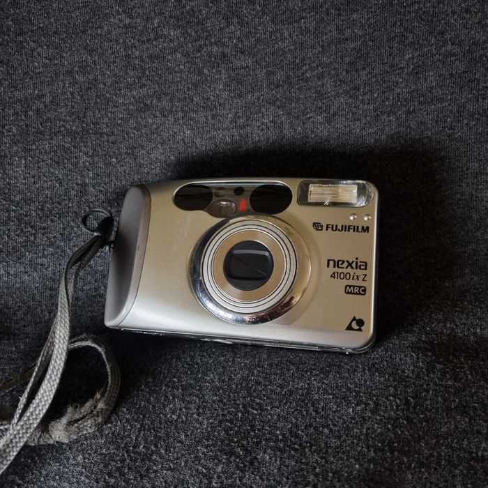 Aparat analogowy Fujifilm Nexia 4100ix Z – bardzo ładny stan