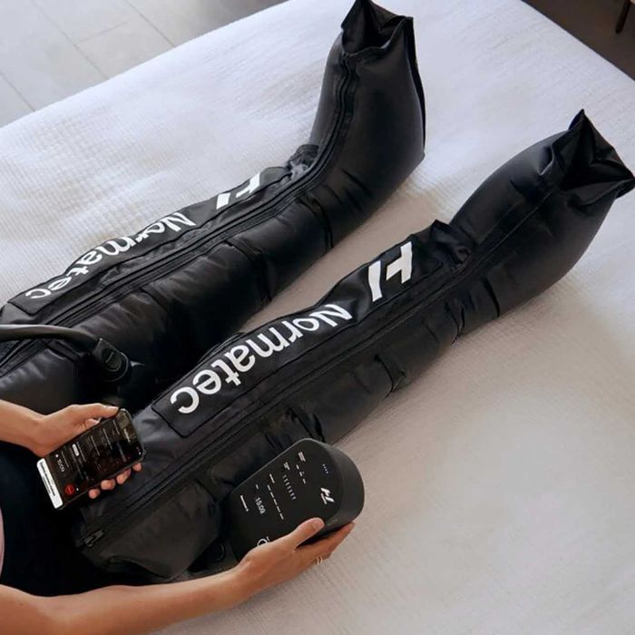 Масажер Normatec 3.0 чорний новий з США