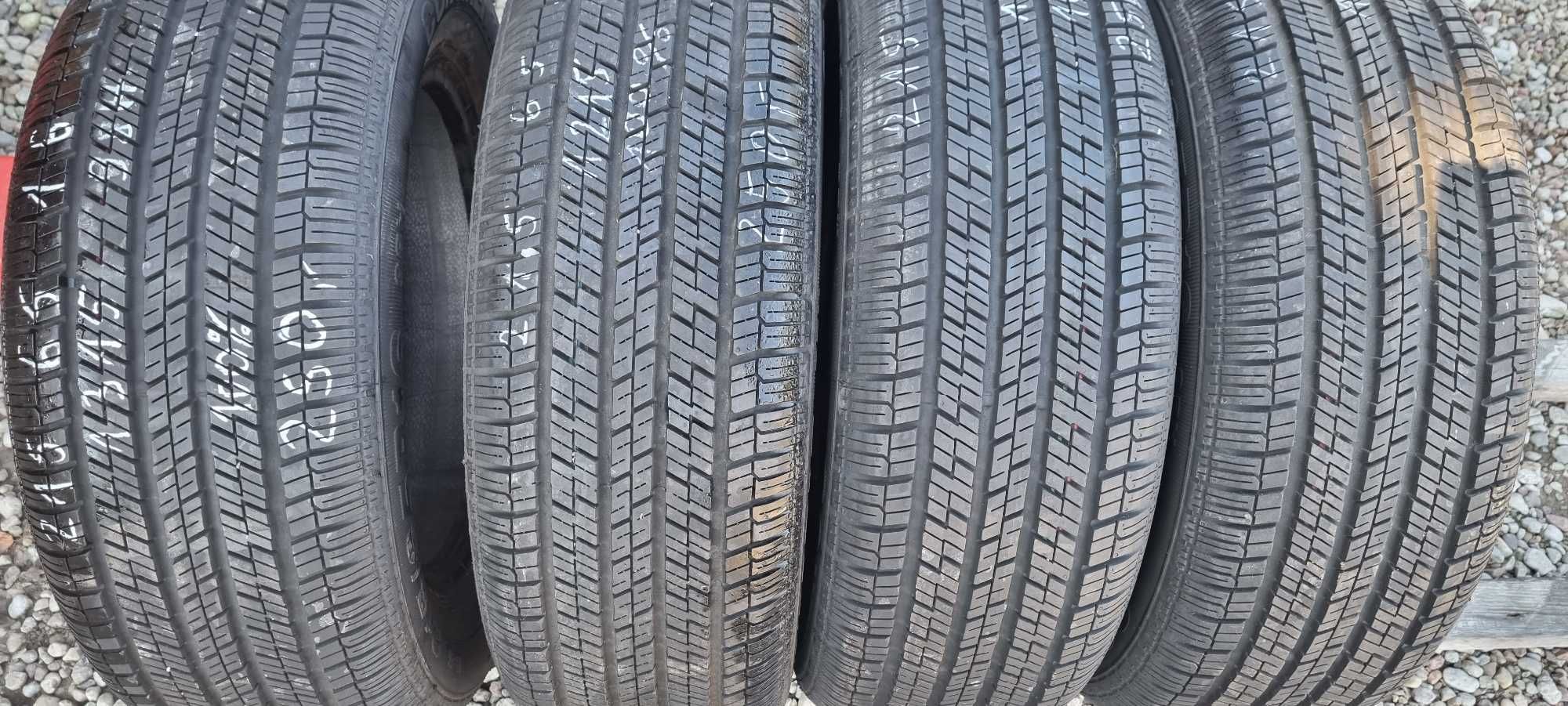 215/65R16 Continental 4x4 Contact Lato