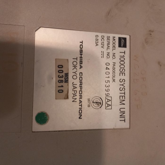 Toshiba  T1000SE vintage laptop